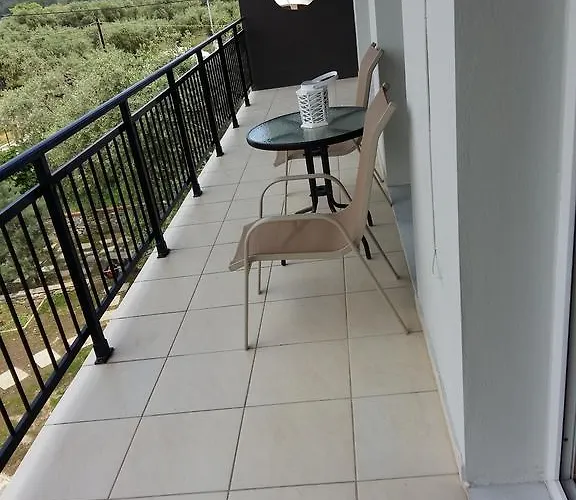 Mirador Apartman Liménasz