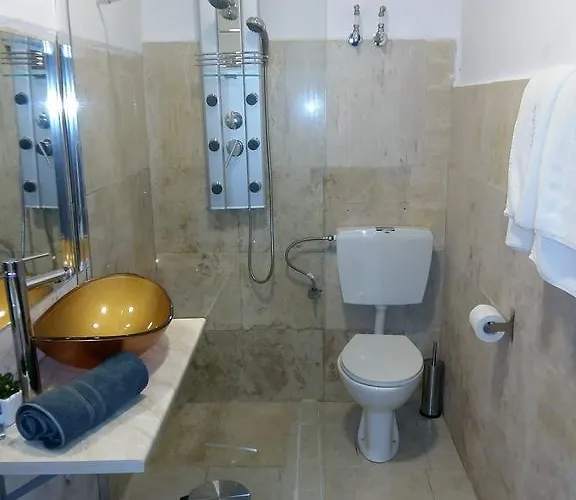 Mirador Apartman *
