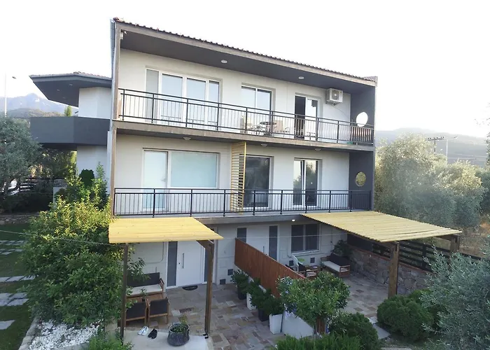 Mirador Apartman Liménasz